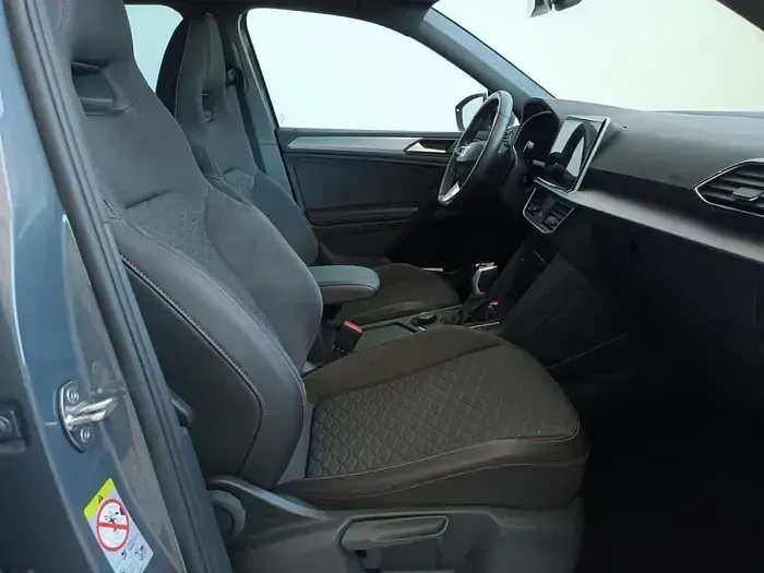 Usado Seat Tarraco FR 150 CV (110 kW) 2024 Gris SUV