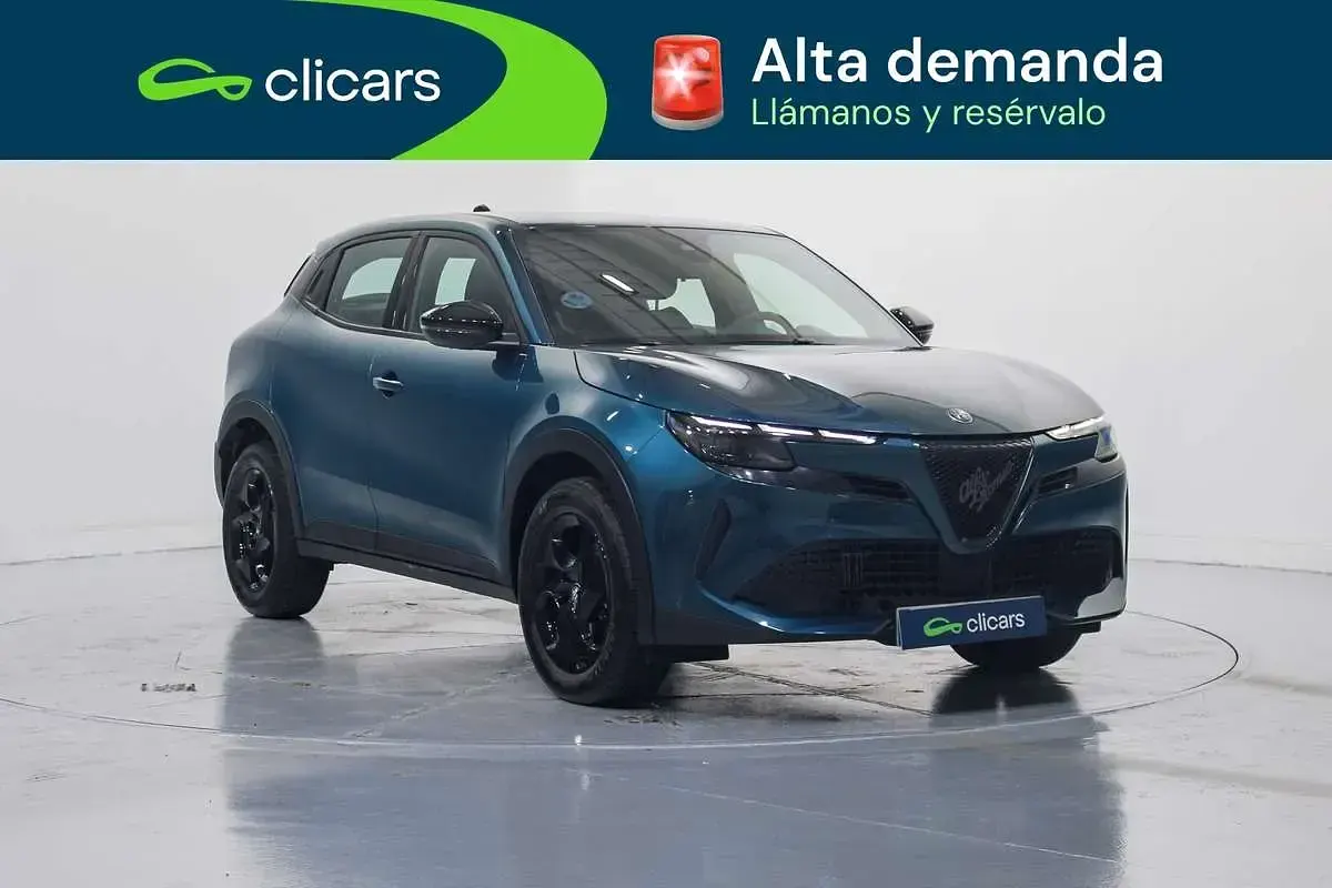 Usado Alfa Romeo Junior 136 CV (100 kW) 2025 Azul SUV