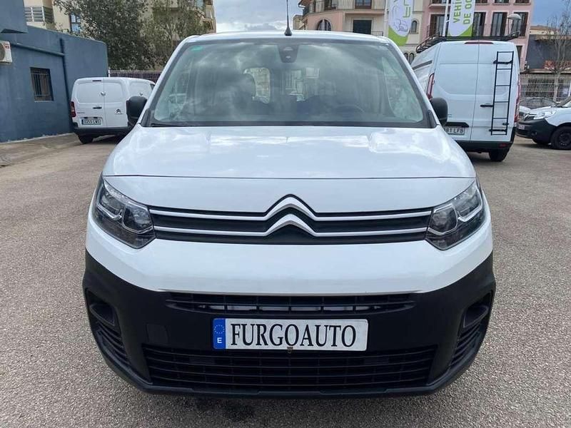 Usado Citroën Berlingo Live 102 CV (75 kW) 2021 Blanco Monovolumen
