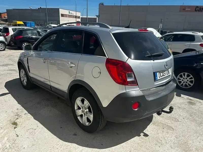 Usado Opel Antara Selective 163 CV (119 kW) 2014 Gris SUV