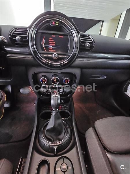Usado Mini Cooper Clubman 136 CV (100 kW) 2018 Negro Familiar