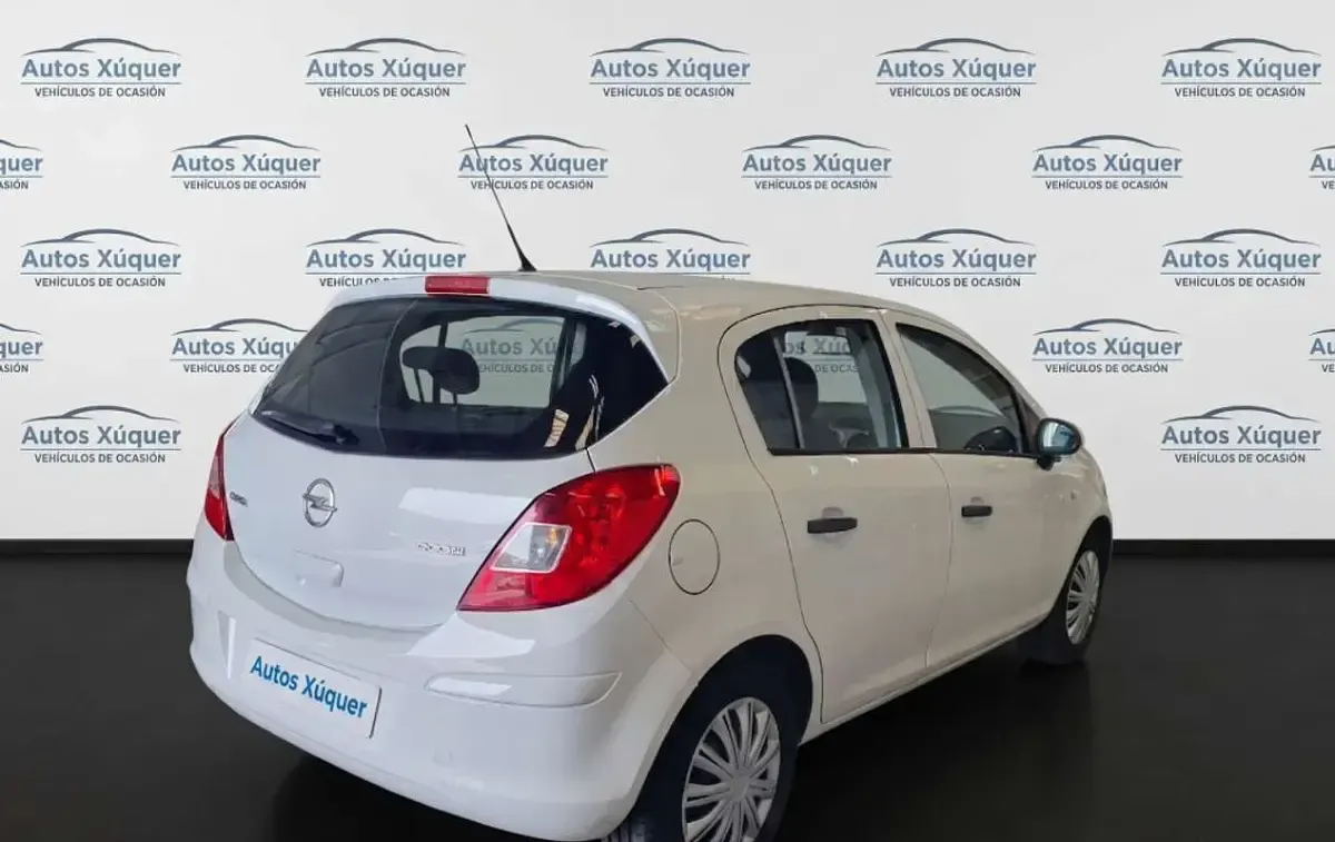 Usado Opel Corsa Selective 75 CV (55 kW) 2013 Blanco Utilitario