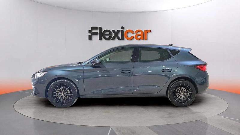 Używany Seat Leon Style 150 KM (110 kW) 2023 Szary Sedan/Limuzyna