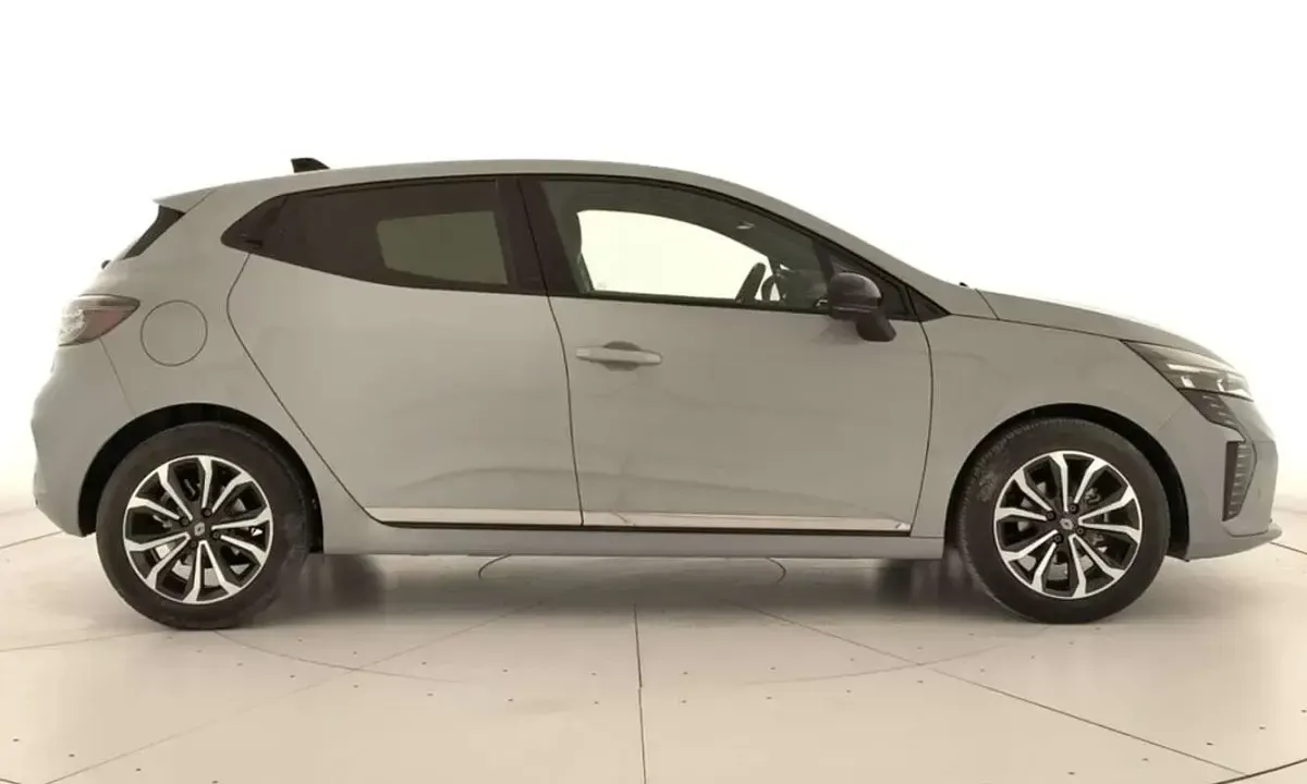 Occasion Renault Clio V Techno 99 ch (72 kW) 2025 Gris Citadine