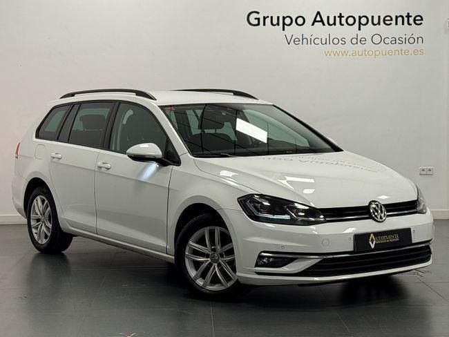 Usado VW Golf VII Advance 115 CV (84 kW) 2020 Blanco Familiar