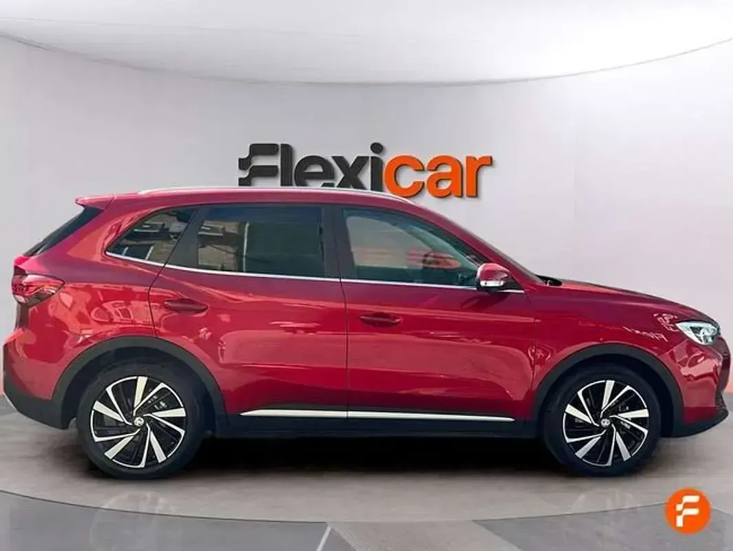 Usado MG ZS Luxury 197 CV (144 kW) 2025 Rojo SUV