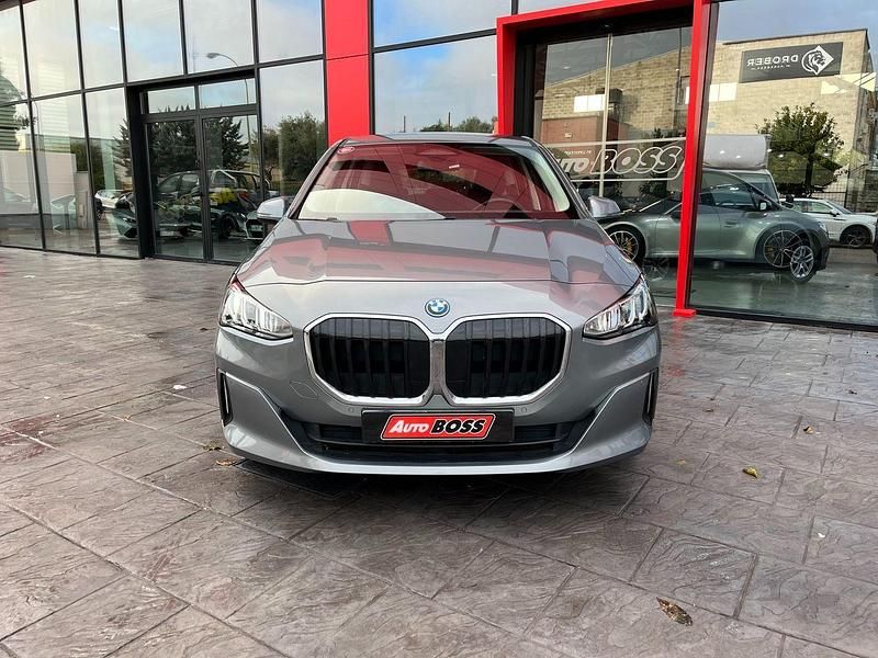 Usado BMW 225 Active Tourer M Sport 245 CV (180 kW) 2023 Gris / plata Monovolumen