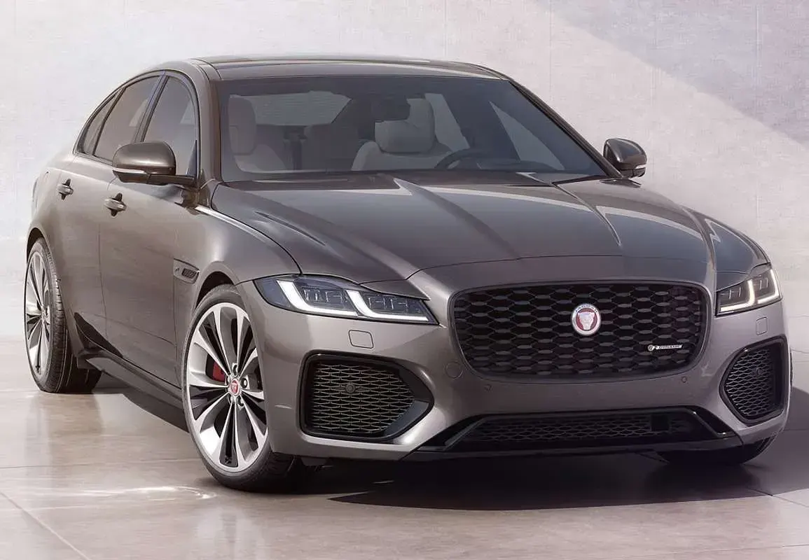 Usado Jaguar XF Luxury 239 CV (175 kW) 2010 Negro Berlina