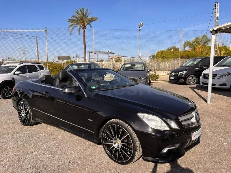 Usado Mercedes E250 Avantgarde 204 CV (150 kW) 2011 Negro Descapotable