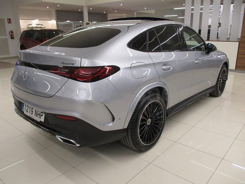 Usado Mercedes GLC220 197 HP (144 kW) 2025 Cinzento Coupé