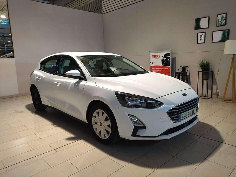 Blanco Usado 2021 Ford Focus Trend Utilitario | 12.490 € (Precio justo) - Imagen 1/4