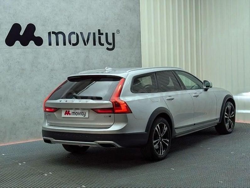 Usado Volvo V90 CC 190 CV (139 kW) 2020 Gris / plata Familiar