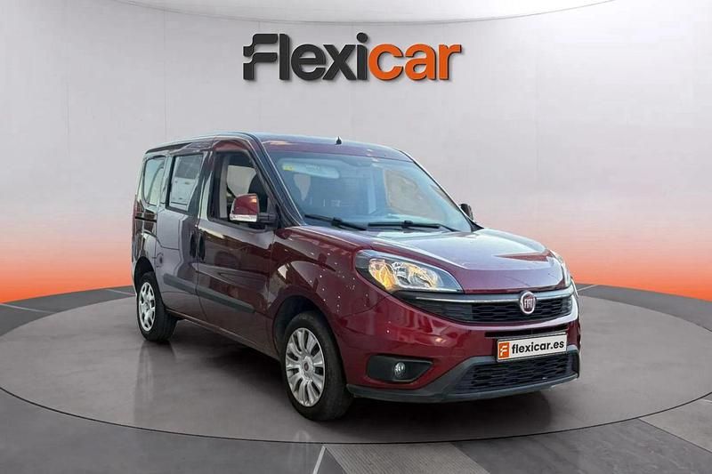 Violeta Usado 2019 Fiat Doblò Easy Monovolumen | 11.250 € (Precio justo) - Imagen 1/4