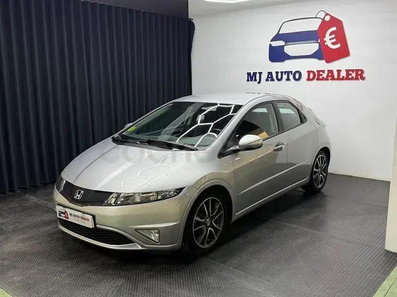 Usado Honda Civic Sport 140 CV (102 kW) 2011 Gris / plata Berlina