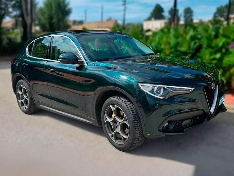 Usado Alfa Romeo Stelvio Sprint 190 CV (139 kW) 2019 Verde SUV