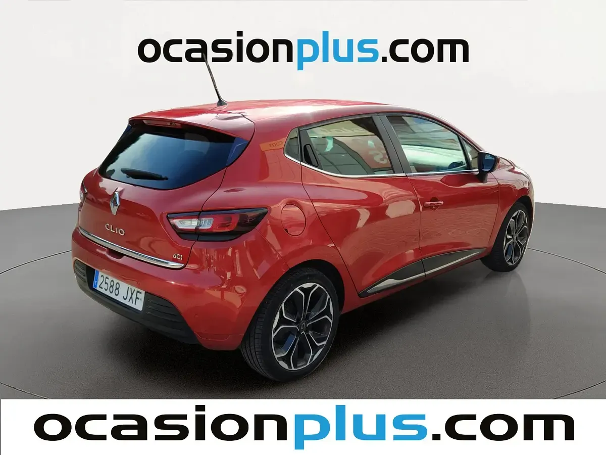 Usado Renault Clio Zen 90 CV (66 kW) 2017 Rojo Utilitario