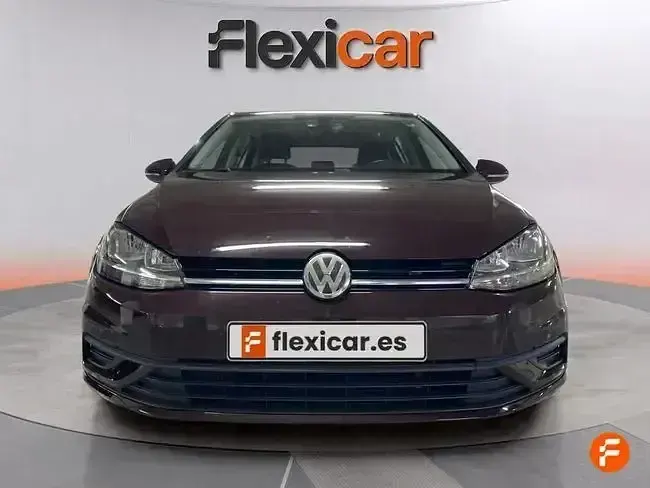 Usado VW Golf VII Advance 110 CV (80 kW) 2017 Rojo Utilitario