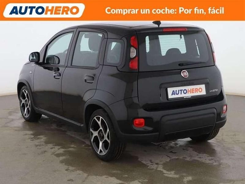 Usado Fiat Panda Sport 71 CV (52 kW) 2022 Negro Utilitario
