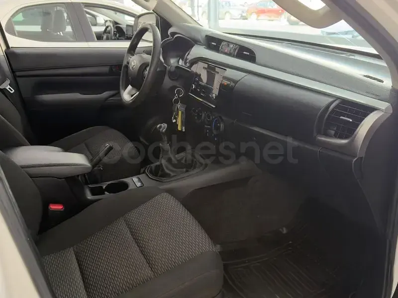 Usado Toyota HiLux 150 CV (110 kW) 2021 Blanco Pickup/Camioneta