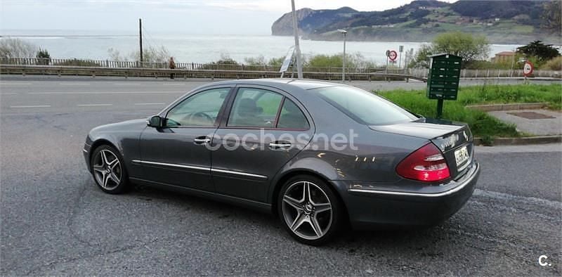 Usado Mercedes E350 Elegance 272 CV (200 kW) 2005 Verde Berlina
