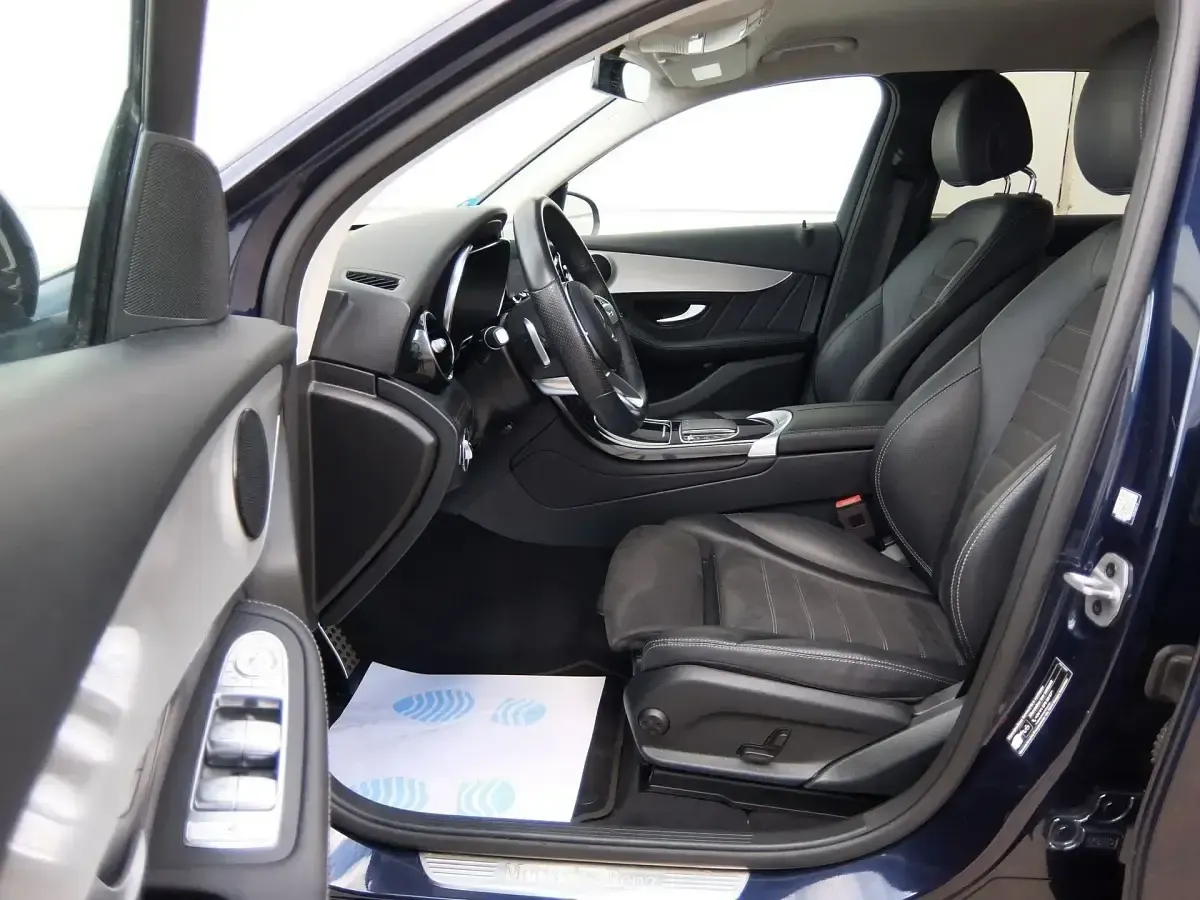 Usado Mercedes GLC300e 306 CV (225 kW) 2022 Azul SUV