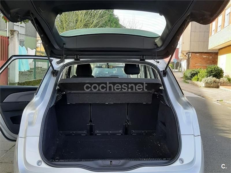 Usado Citroën C4 Picasso Attraction 92 CV (67 kW) 2013 Gris / plata Monovolumen