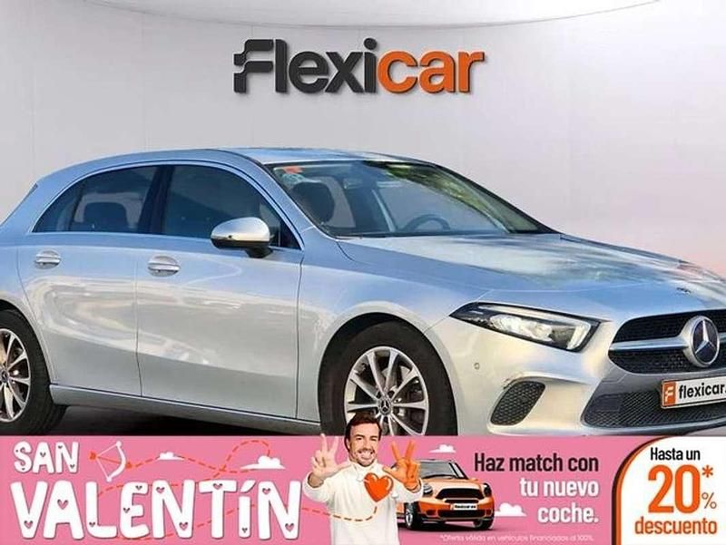 Usado Mercedes A200 136 CV (100 kW) 2019 Gris Utilitario