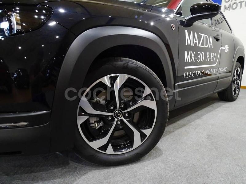 Usado Mazda MX30 Edition 170 CV (125 kW) 2023 Gris / plata SUV