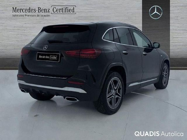 Usado Mercedes GLA250 AMG line 218 CV (160 kW) 2026 Negro noche SUV