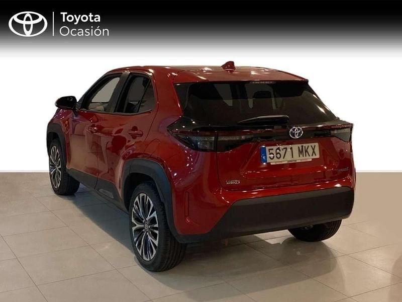 Usado Toyota Yaris Cross Style 116 CV (85 kW) 2023 Rojo SUV