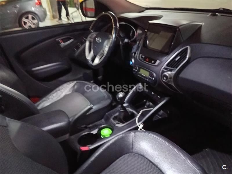 Negro Usado 2013 Hyundai ix35 SUV | 9450 € (Precio justo) - Imagen 1/3