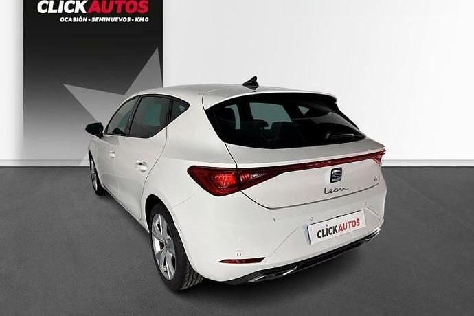 Usado Seat Leon FR 150 CV (110 kW) 2024 Blanco