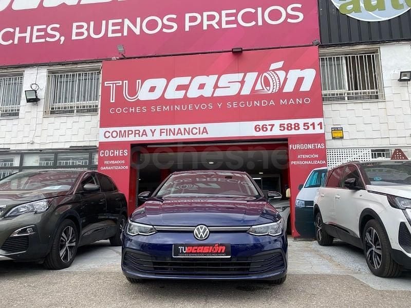 Usado VW Golf VIII 115 CV (84 kW) 2021 Azul Berlina