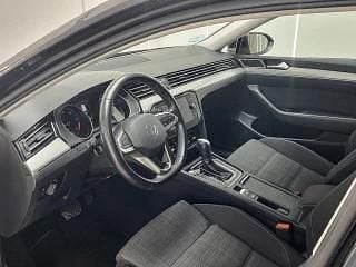 Usado VW Passat Executive 122 CV (89 kW) 2022 Familiar