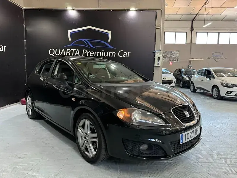 Usado Seat Leon Copa 105 CV (77 kW) 2011 Negro Utilitario
