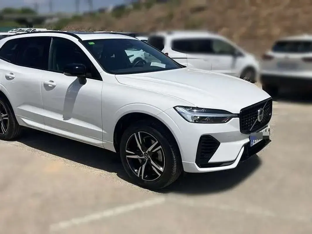 Usado Volvo XC60 R-Design 253 CV (186 kW) 2022 Blanco SUV