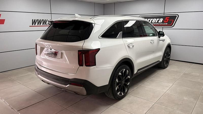 Usado Kia Sorento 194 CV (142 kW) 2024 Blanco SUV