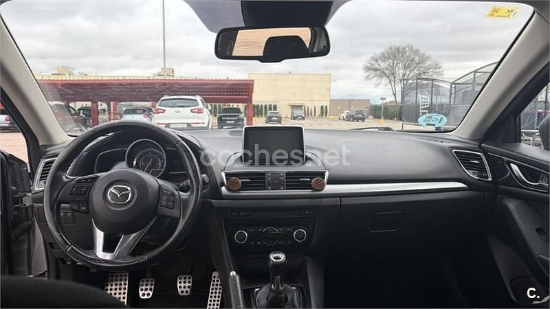 Usado Mazda 3 Luxury 150 CV (110 kW) 2014 Gris / plata Berlina