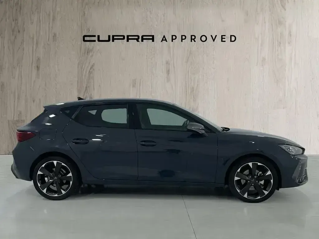 Usado Cupra Leon 150 CV (110 kW) 2025 Azul
