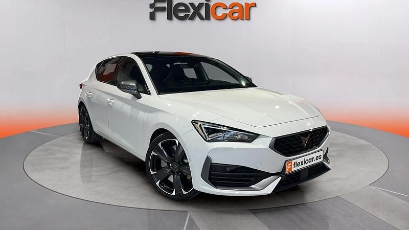 Usado Cupra Leon VZ 300 CV (220 kW) 2022 Blanco Utilitario