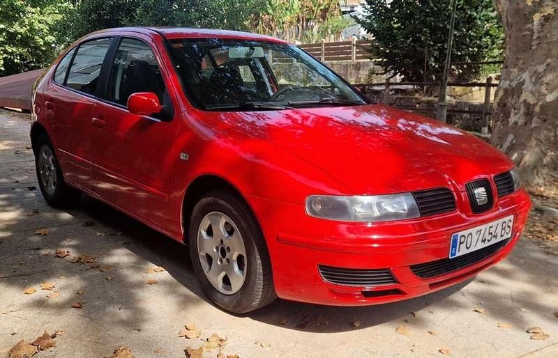 Rojo Usado 2000 Seat Leon Stella Utilitario | 2950 € - Imagen 1/4