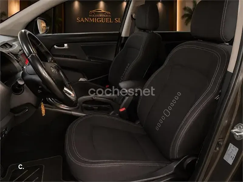 Usado Kia Sportage 116 CV (85 kW) 2011 Gris / plata SUV
