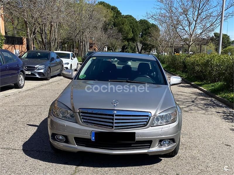 Usado Mercedes C230 Elegance 204 CV (150 kW) 2007 Gris / plata Berlina