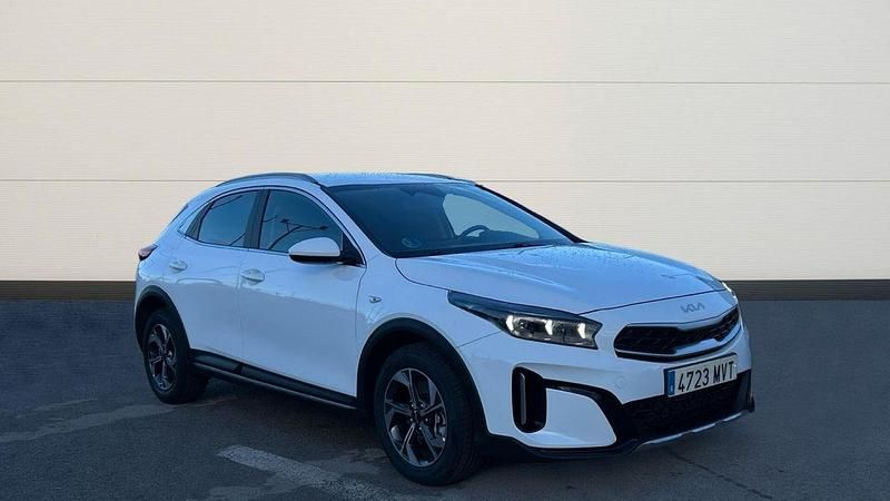 Usado Kia XCeed 140 CV (102 kW) 2024 Blanco SUV