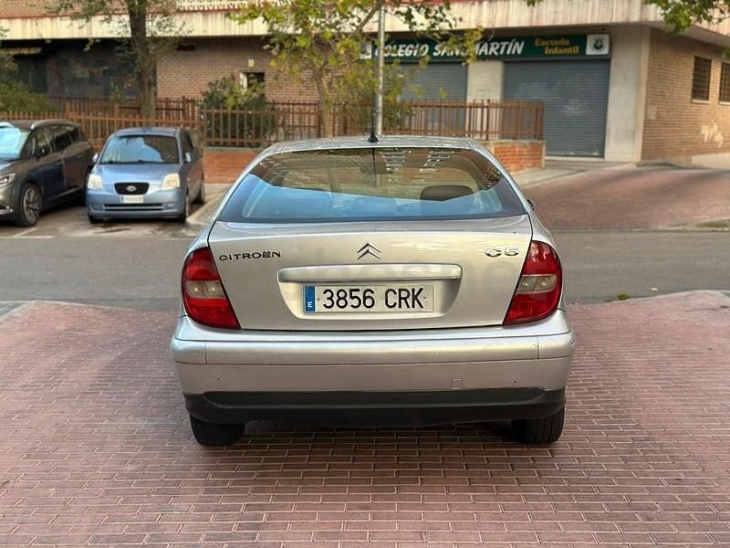 Usado Citroën C5 117 CV (86 kW) 2004 Gris / plata Berlina