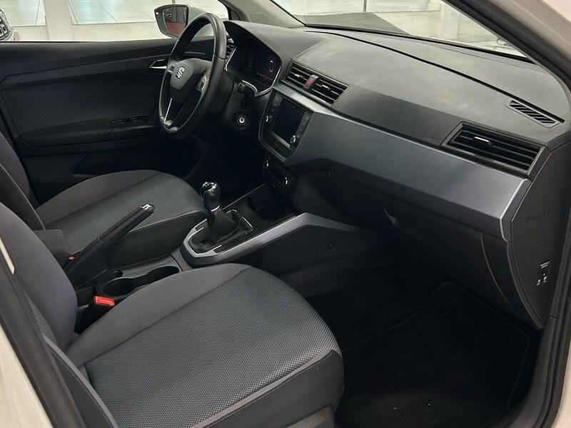 Usado Seat Arona Ecomotive 95 CV (69 kW) 2019 Blanco SUV