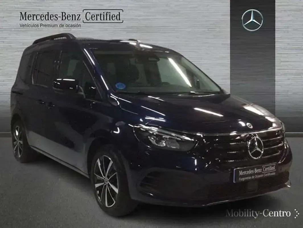Usado Mercedes EQT200 2025 Azul Monovolumen