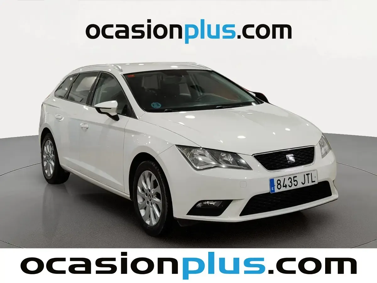 Usado Seat Leon Style 125 CV (91 kW) 2016 Blanco Utilitario