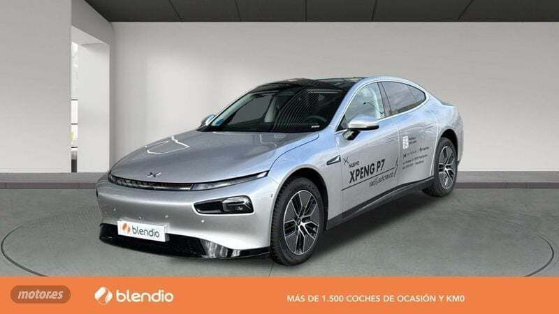 Plateado Usado 2025 XPENG P7 RWD Long Range Berlina | 50.600 € - Imagen 1/4