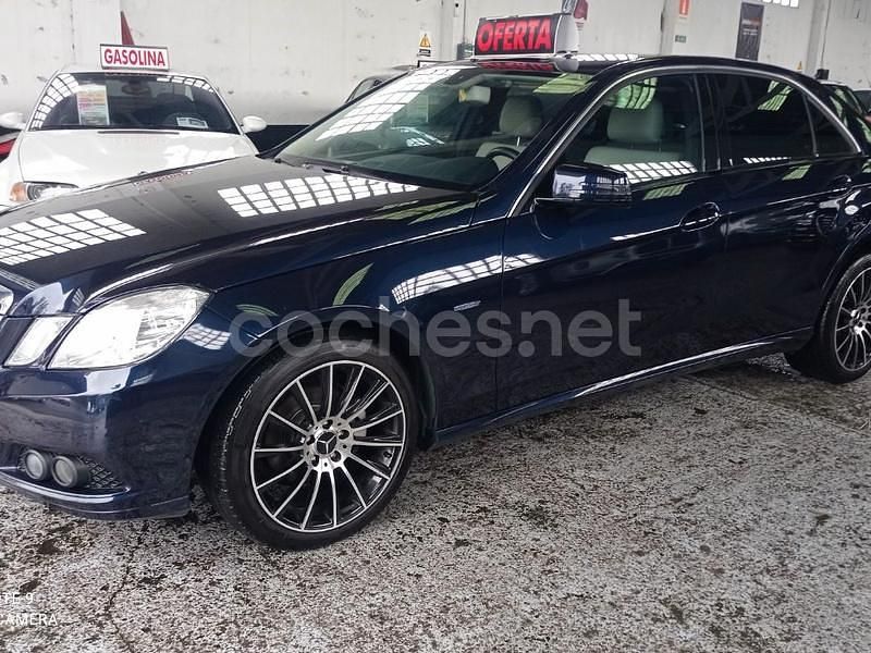 Usado Mercedes E220 170 CV (125 kW) 2011 Negro Berlina
